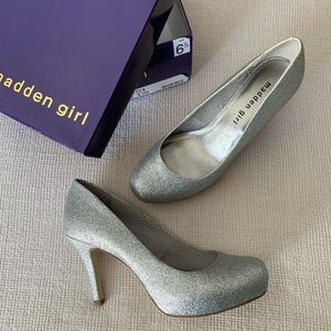 NEW Madden Girl Silver Glitter Heels - Size 6 1/2